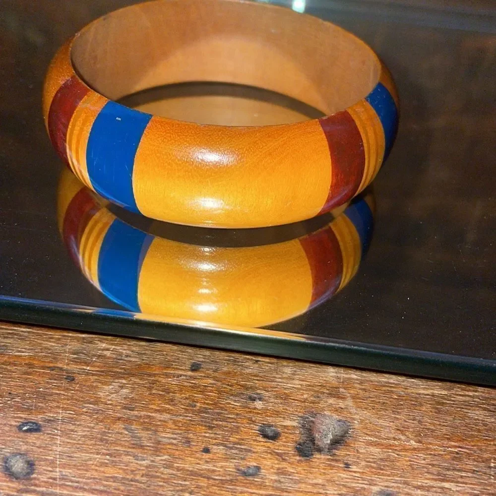 ‎Vtg 70s light wooden painted bangle bracelet